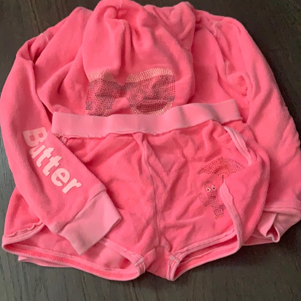 Girls 3 T two piece set jacket and shorts